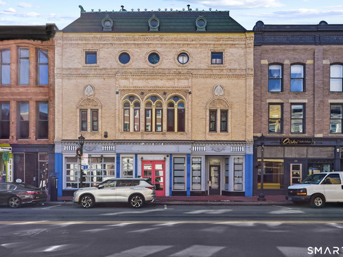  townhouse condo for sale located at 126 Washington Street, apt 304, Norwalk, CT 06854