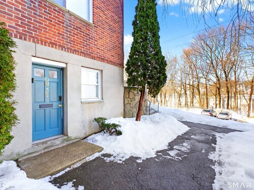  condo home for sale located at 51 Park Avenue, 6-32, Danbury, CT 06810