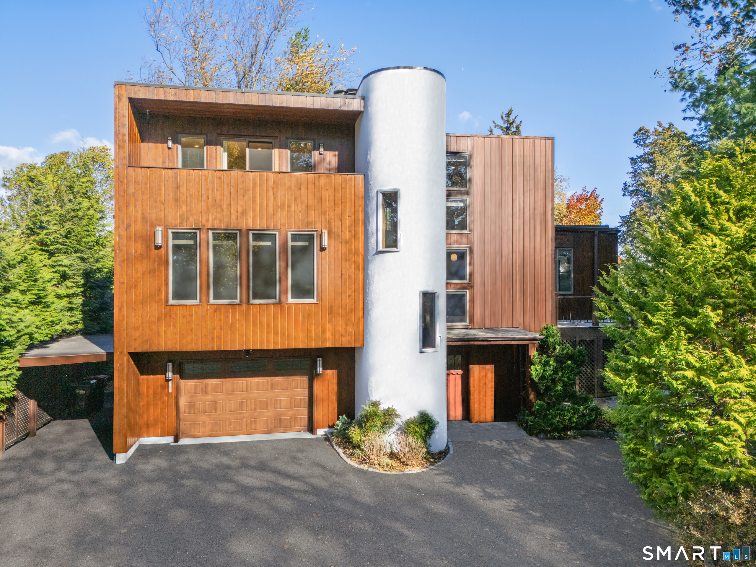 249 Shore Road, Greenwich, CT 06830 | For Sale at $2,995,000