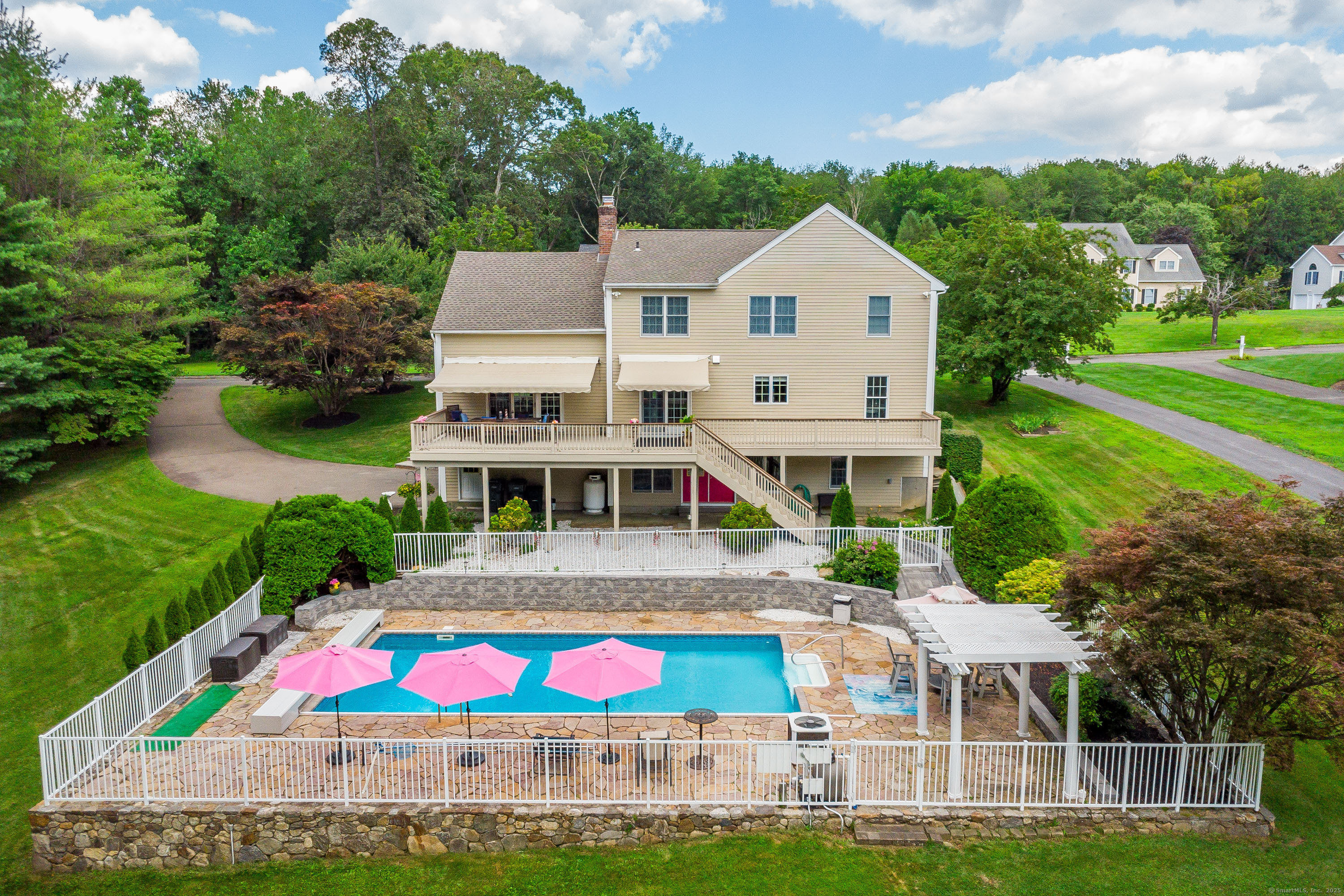 20 Laura Drive, Danbury, CT 06811 | For Sale at $1,079,000