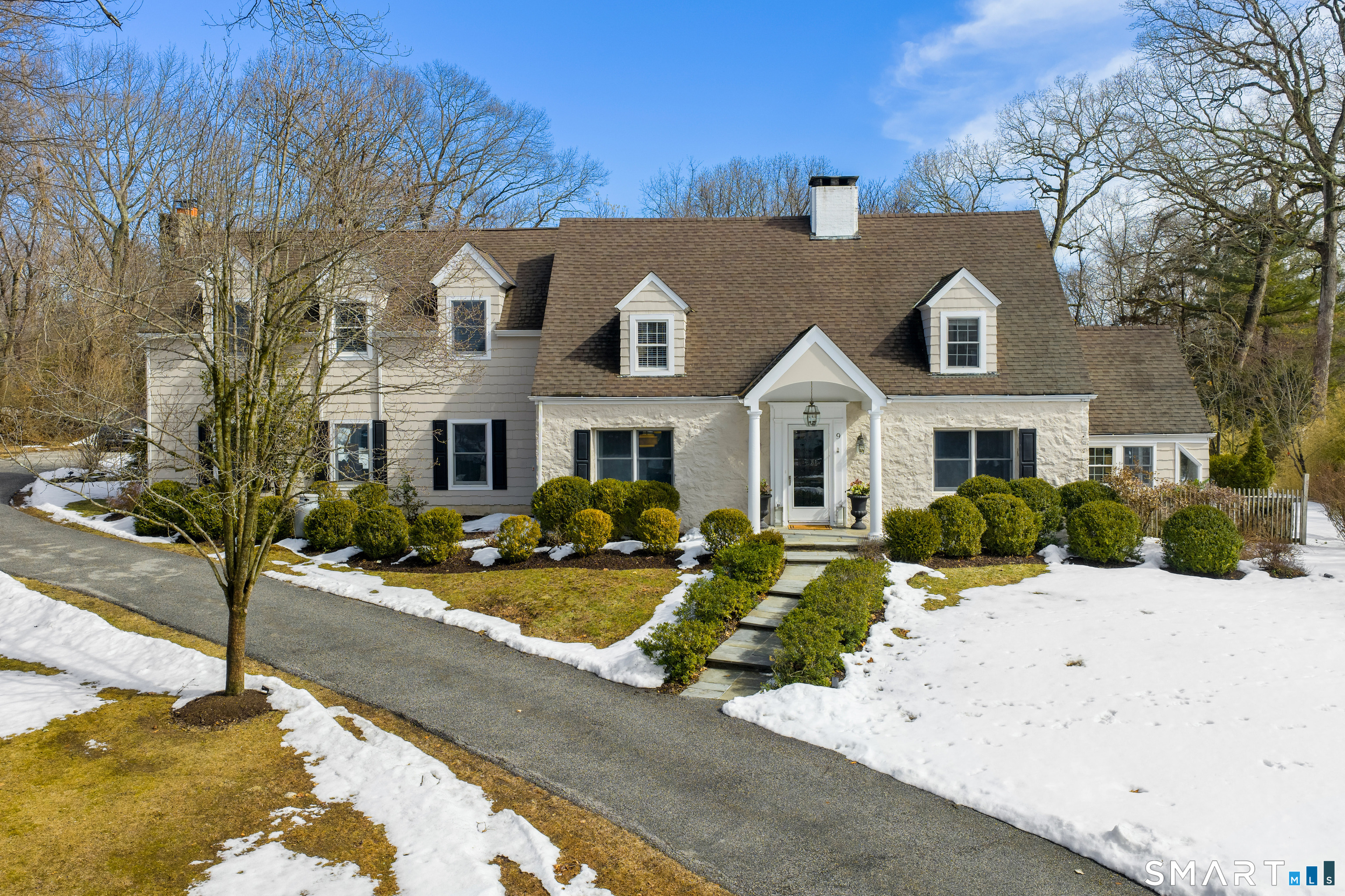 9 Point O Woods Road South, Darien, CT 06820 | For Sale at $2,995,000