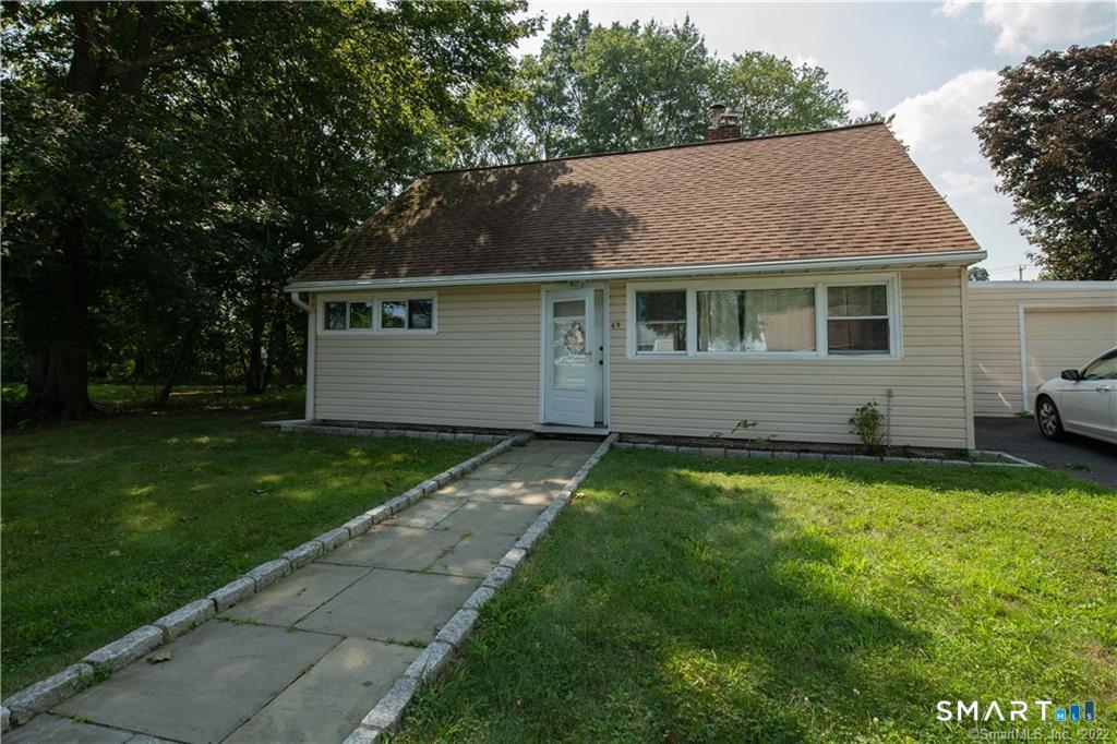 69 Seaver Circle, Bridgeport, CT 06606 | For Sale at $450,000