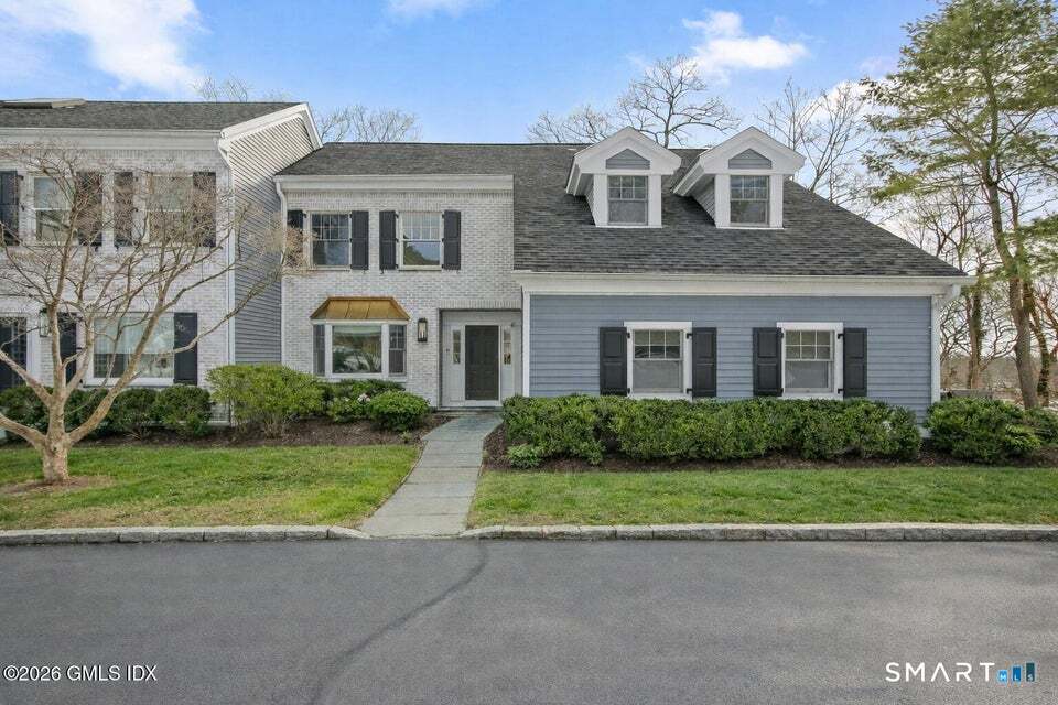 1 Old Church Road, apt 1, Greenwich, CT 06830 | For Sale at $2,495,000