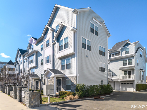  townhouse condo for sale located at 20 3rd Street, 19, Stamford, CT 06905
