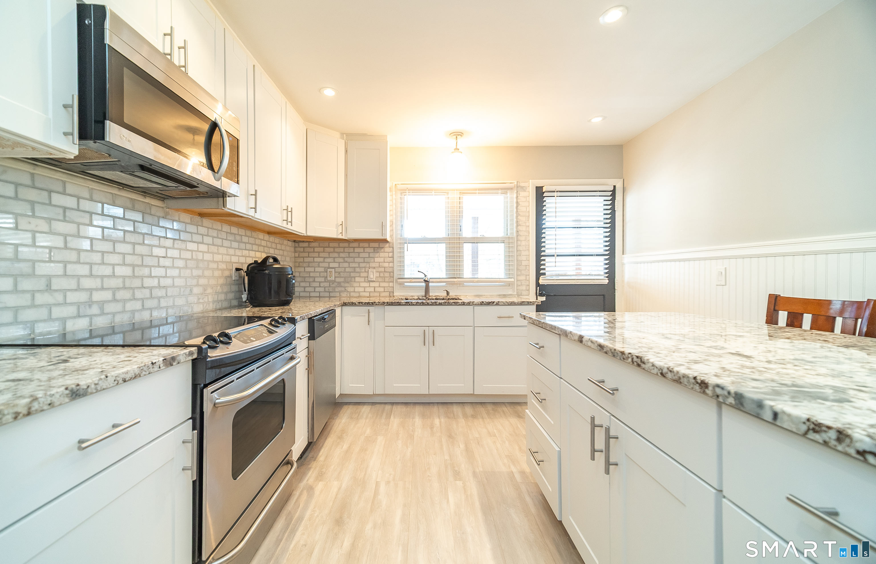 2768 Madison Avenue, 2a, Bridgeport, CT 06606 | For Sale at $219,900