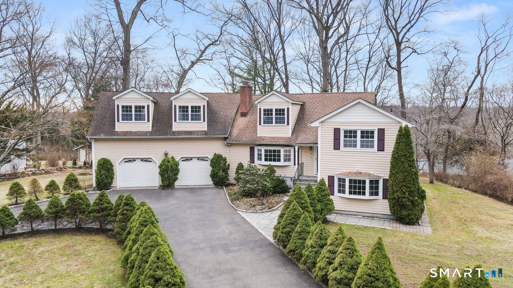 35 Archer Lane, Stamford, CT 06905 | For Sale at $1,050,000