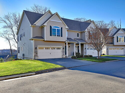  townhouse condo for sale located at 126 Wells View Road, 126, Shelton, CT 06484