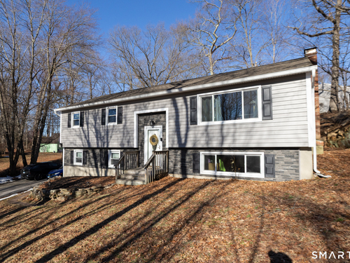  single family home for sale located at 33 Kings Highway, Shelton, CT 06484