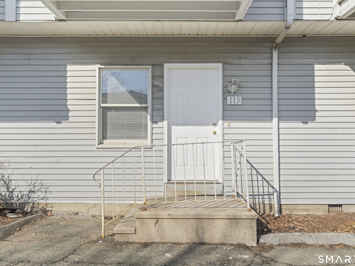  condo home for sale located at 186 Stillwater Avenue, apt 115, Stamford, CT 06902