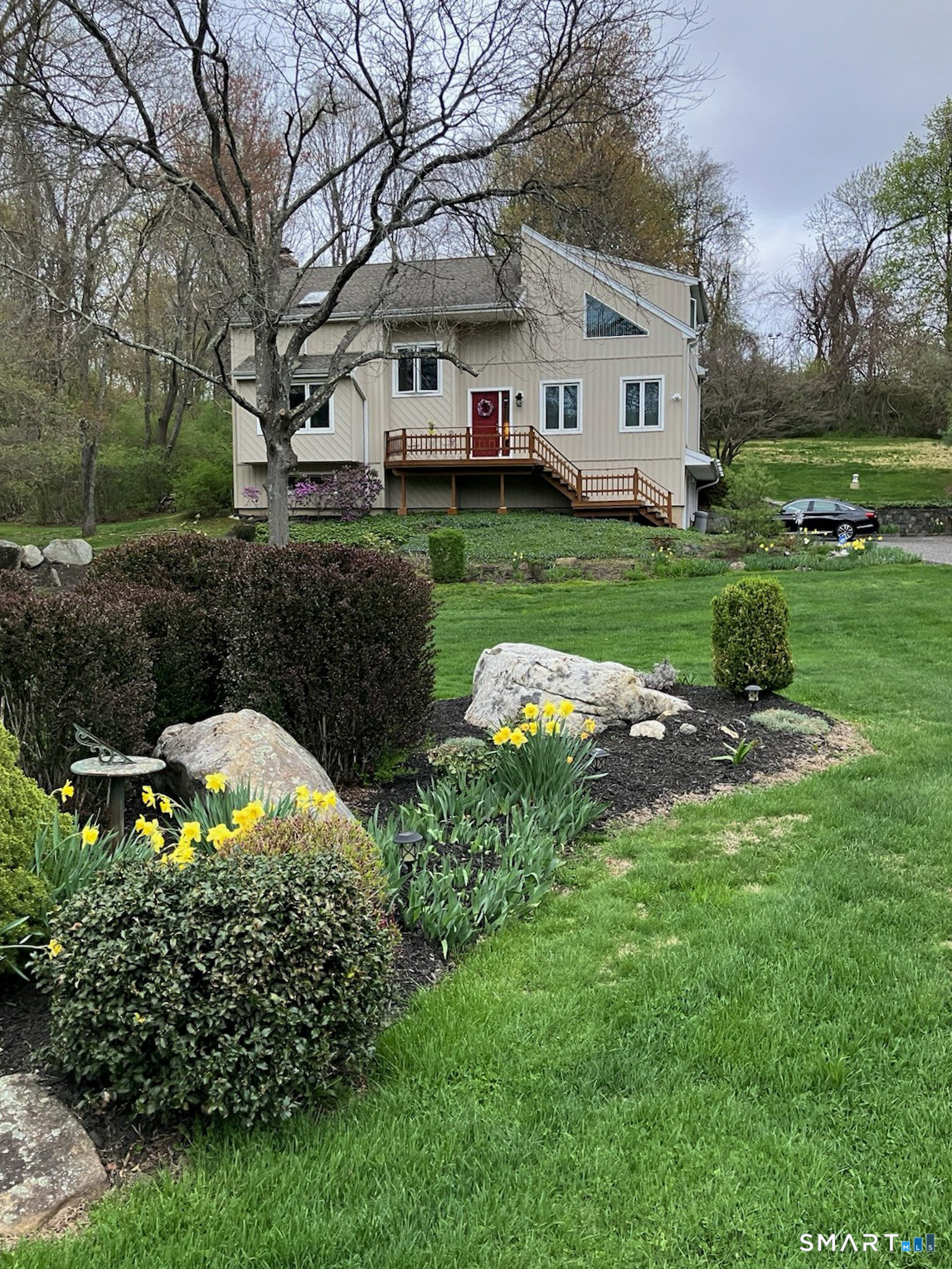 22 Flintlock Drive, Danbury, CT 06811 | For Sale at $695,000