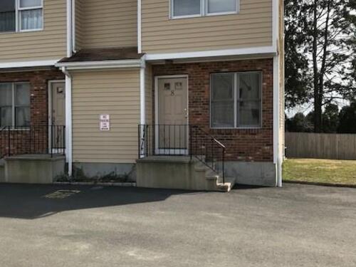  townhouse condo for sale located at 39 Stuart Avenue, apt 8, Norwalk, CT 06850