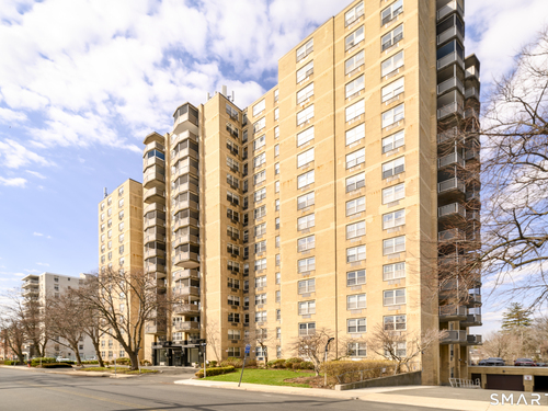  condo home for sale located at 50 Glenbrook Road, apt 7c, Stamford, CT 06902