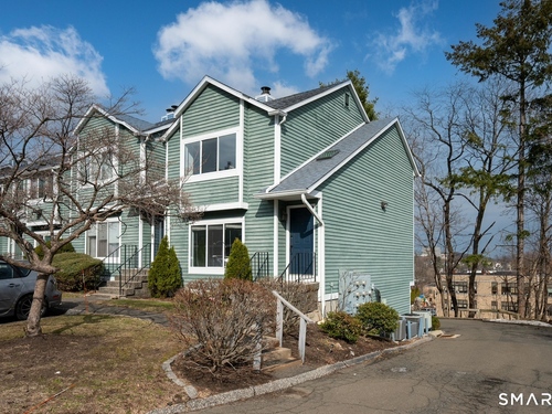  townhouse condo for sale located at 9 Farview Avenue, 3-12, Danbury, CT 06810