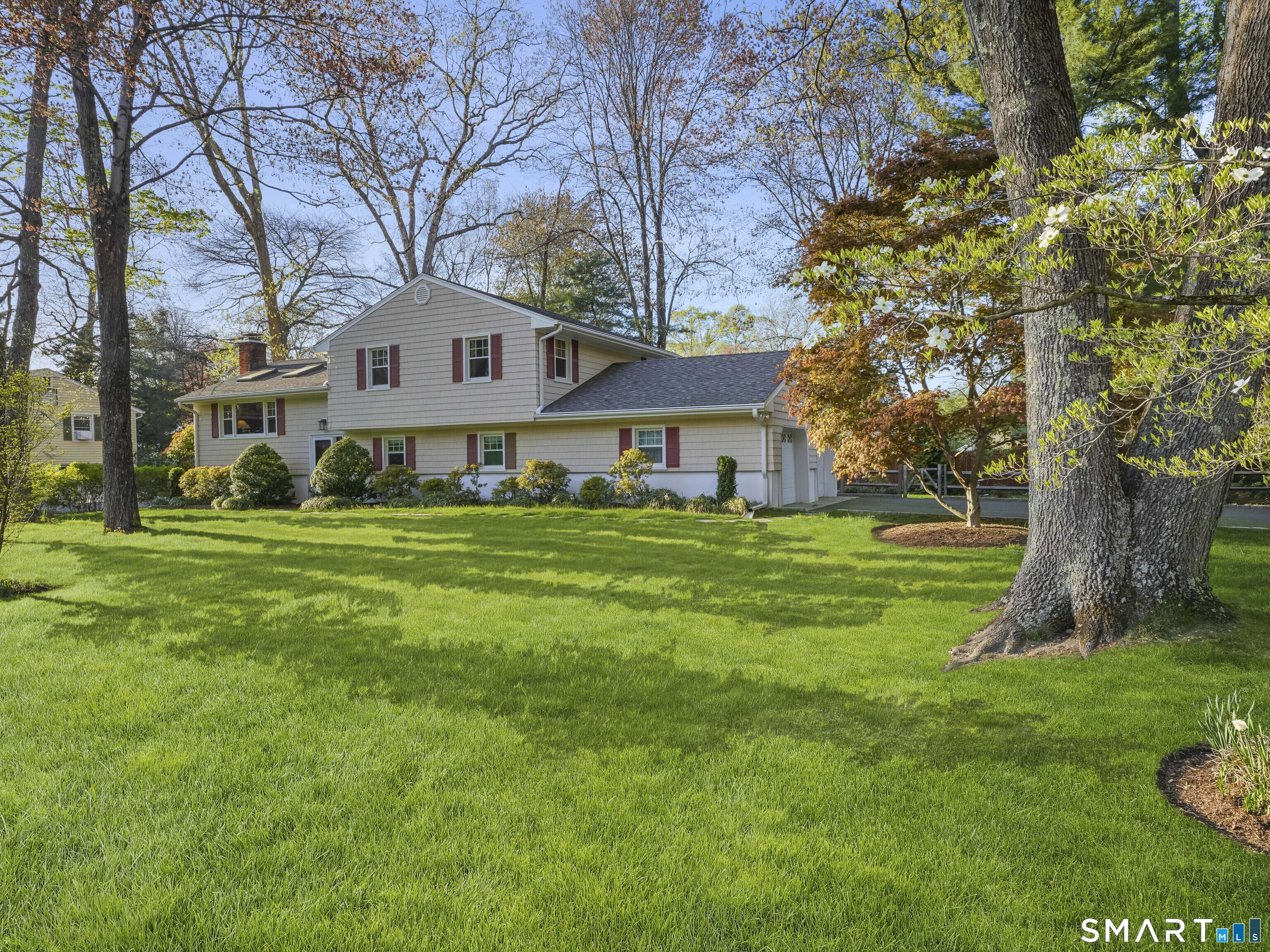 8 Dorset Road, Norwalk, CT 06851 | For Sale at $835,000
