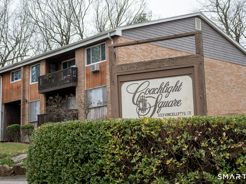  condo home for sale located at 333 Vincellette Street, 8, Bridgeport, CT 06606