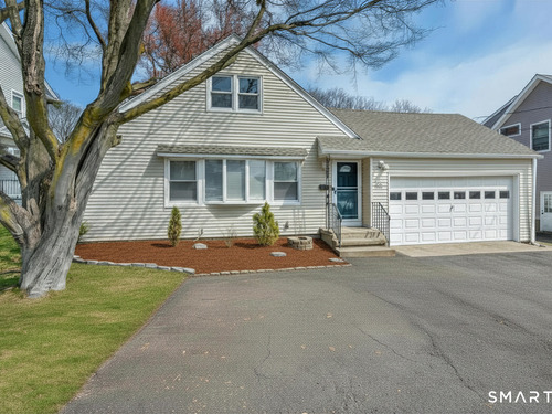  single family home for sale located at 304 Huntington Road, Stratford, CT 06614