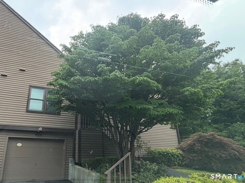  townhouse condo for sale located at 10 Juniper Circle, 10, Monroe, CT 06468