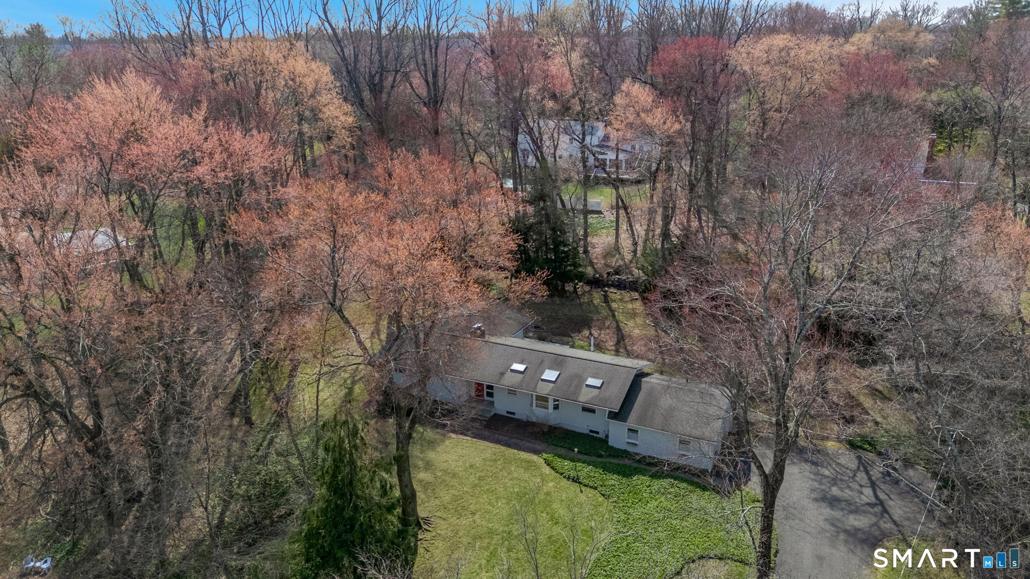 19 Cricklewood Lane, Norwalk, CT 06851 | For Sale at $794,500