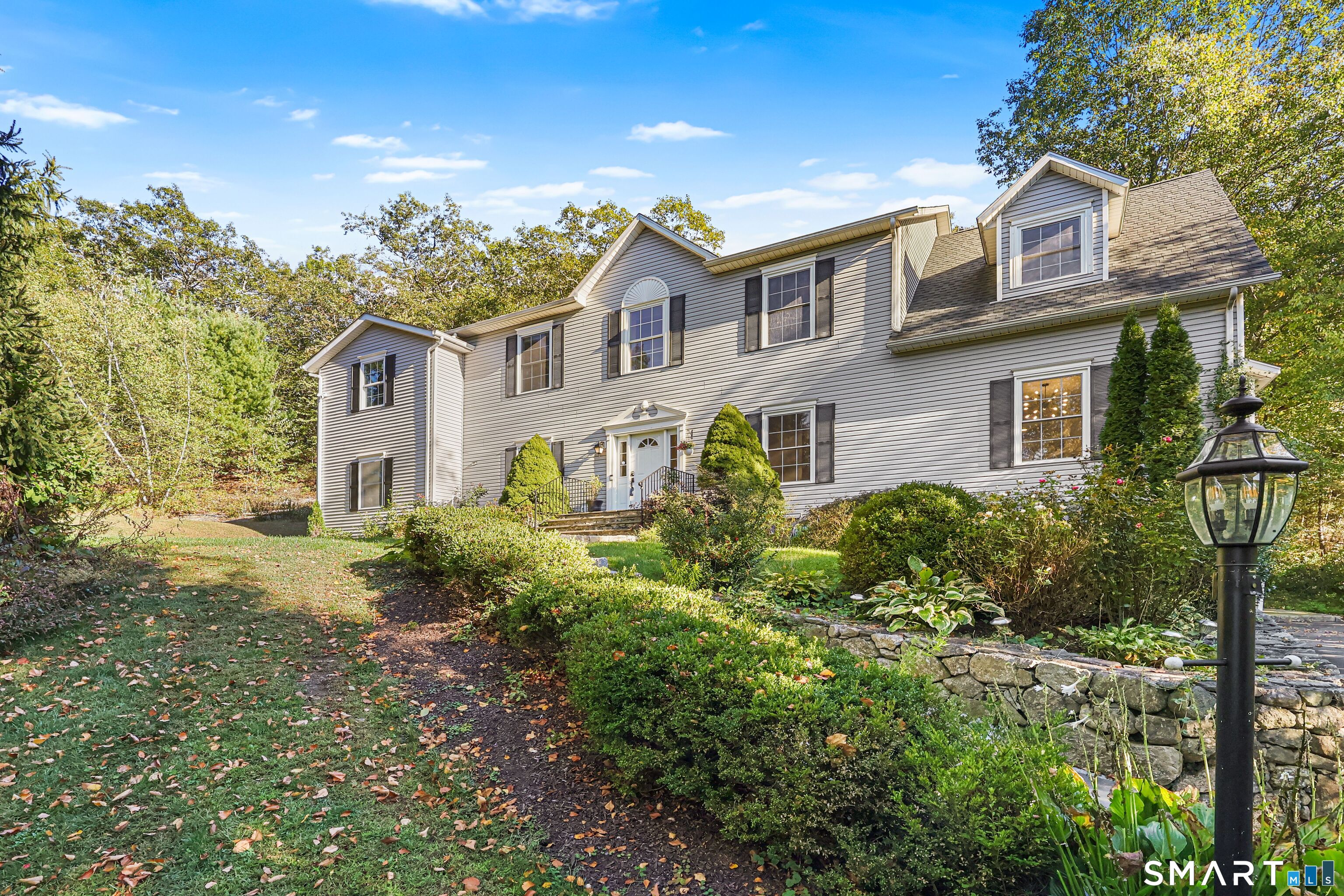 2 Abbey Lane, Newtown, CT 06470 | For Sale at $950,000