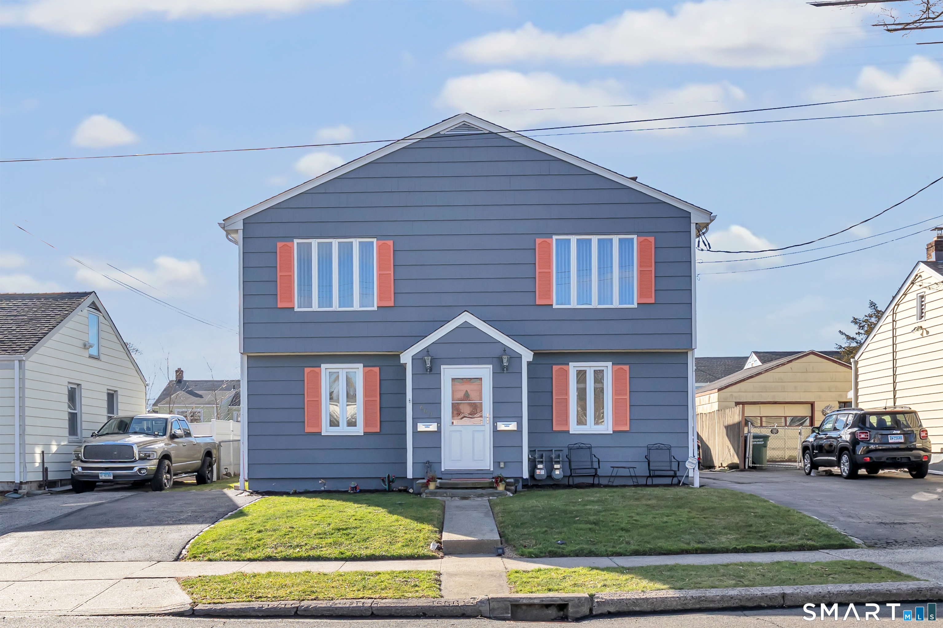 669 Queen Street, Bridgeport, CT 06606 | For Sale at $678,900