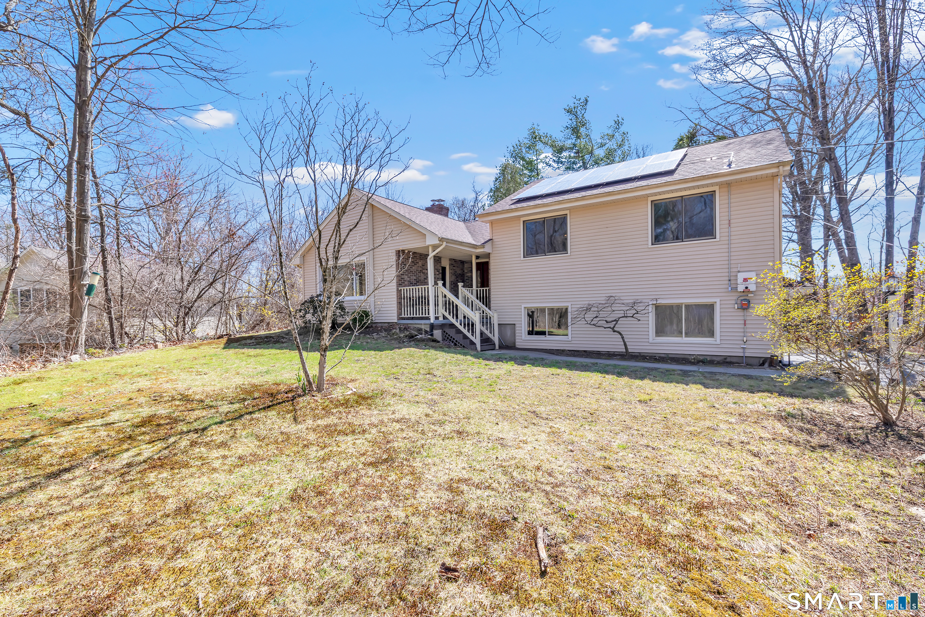 107 Broadway, Trumbull, CT 06611 | For Sale at $580,000