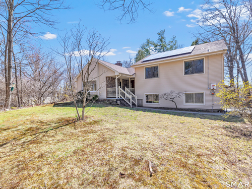  single family home for sale located at 107 Broadway, Trumbull, CT 06611