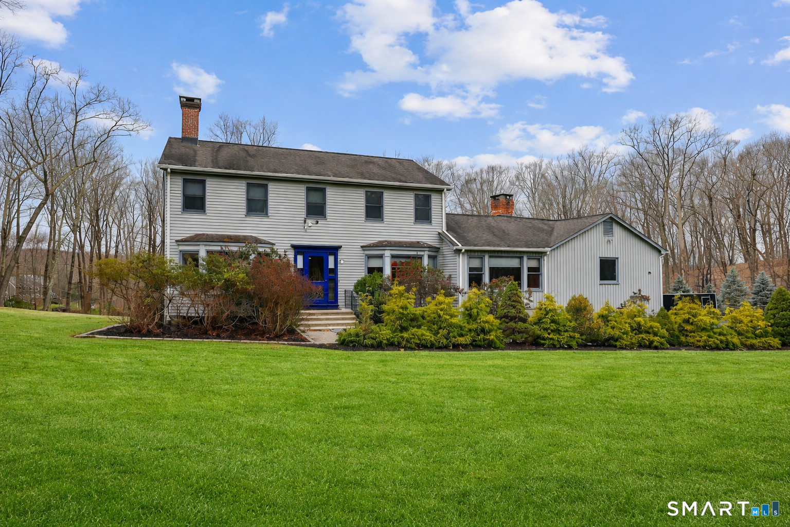 17 Abbotts Hill Road, Newtown, CT 06470 | For Sale at $885,000