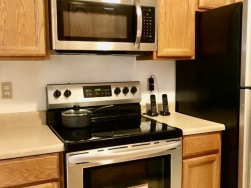  condo home for sale located at 3699 Broadbridge Avenue, 330, Stratford, CT 06614