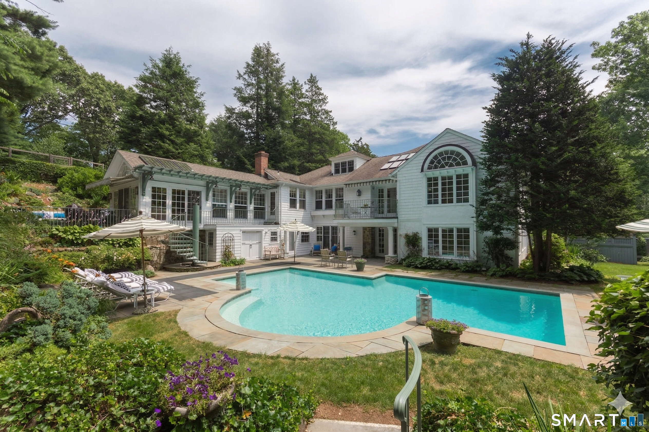 89 Raymond Street, Darien, CT 06820 | For Sale at $2,950,000
