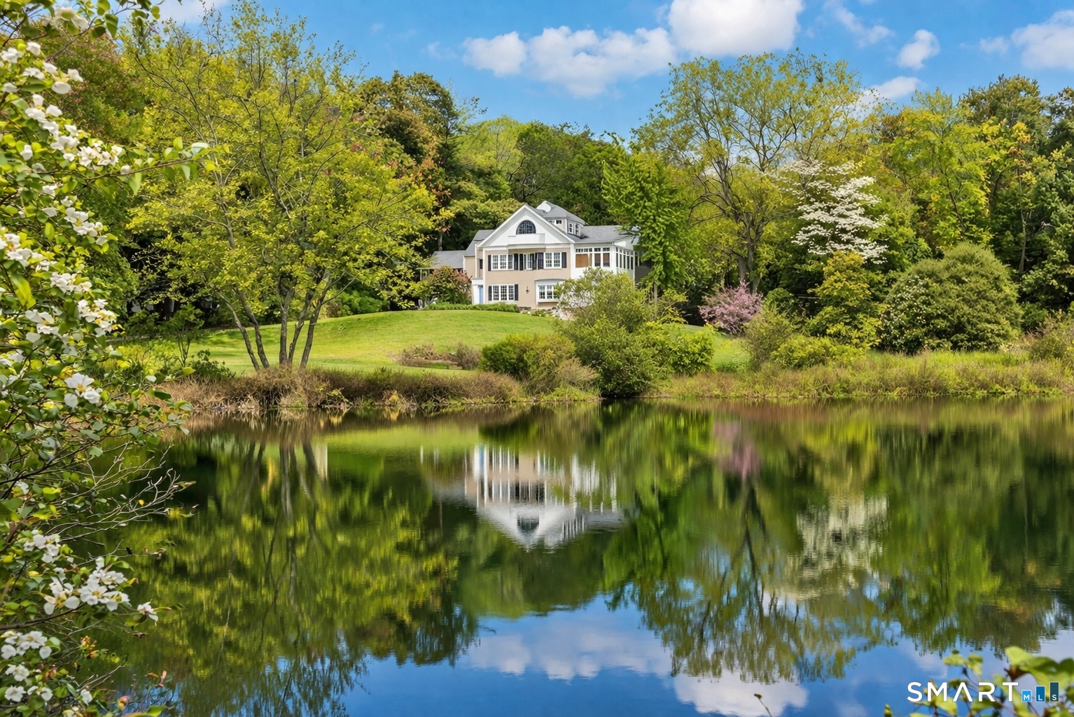 32 Steep Hill Road, Weston, CT 06883 | For Sale at $2,595,000