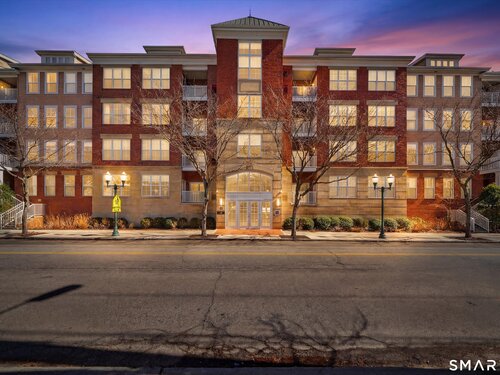  condo home for sale located at 25 Adams Avenue, 405, Stamford, CT 06902