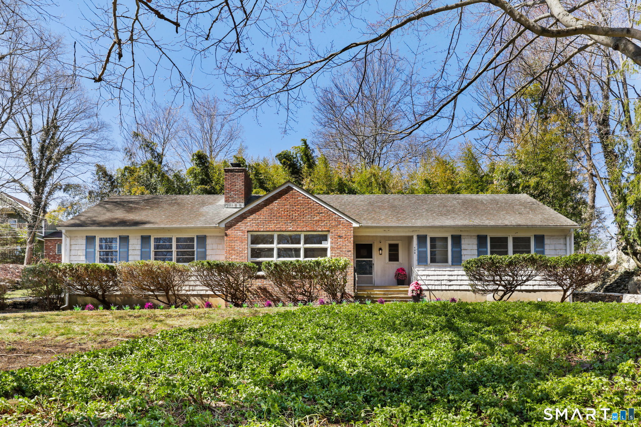 420 Valley Road, Greenwich, CT 06807 | For Sale at $950,000