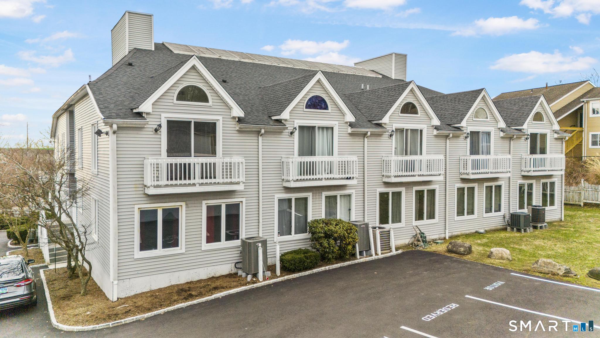 115 Flax Hill Road, apt 6, Norwalk, CT 06854 | For Sale at $389,000