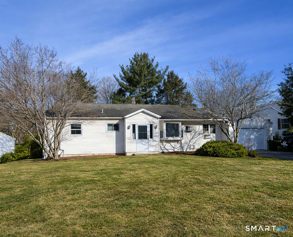 11 Highland Park Drive, Danbury, CT 06811 | For Sale at $389,900