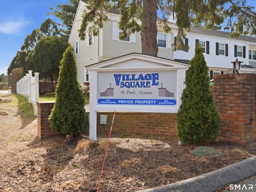  townhouse condo for sale located at 93 Park Avenue, 1806, Danbury, CT 06810