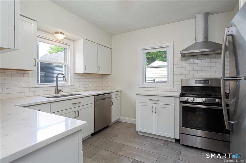 136 Center Street, Stamford, CT 06906 | For Sale at $499,999