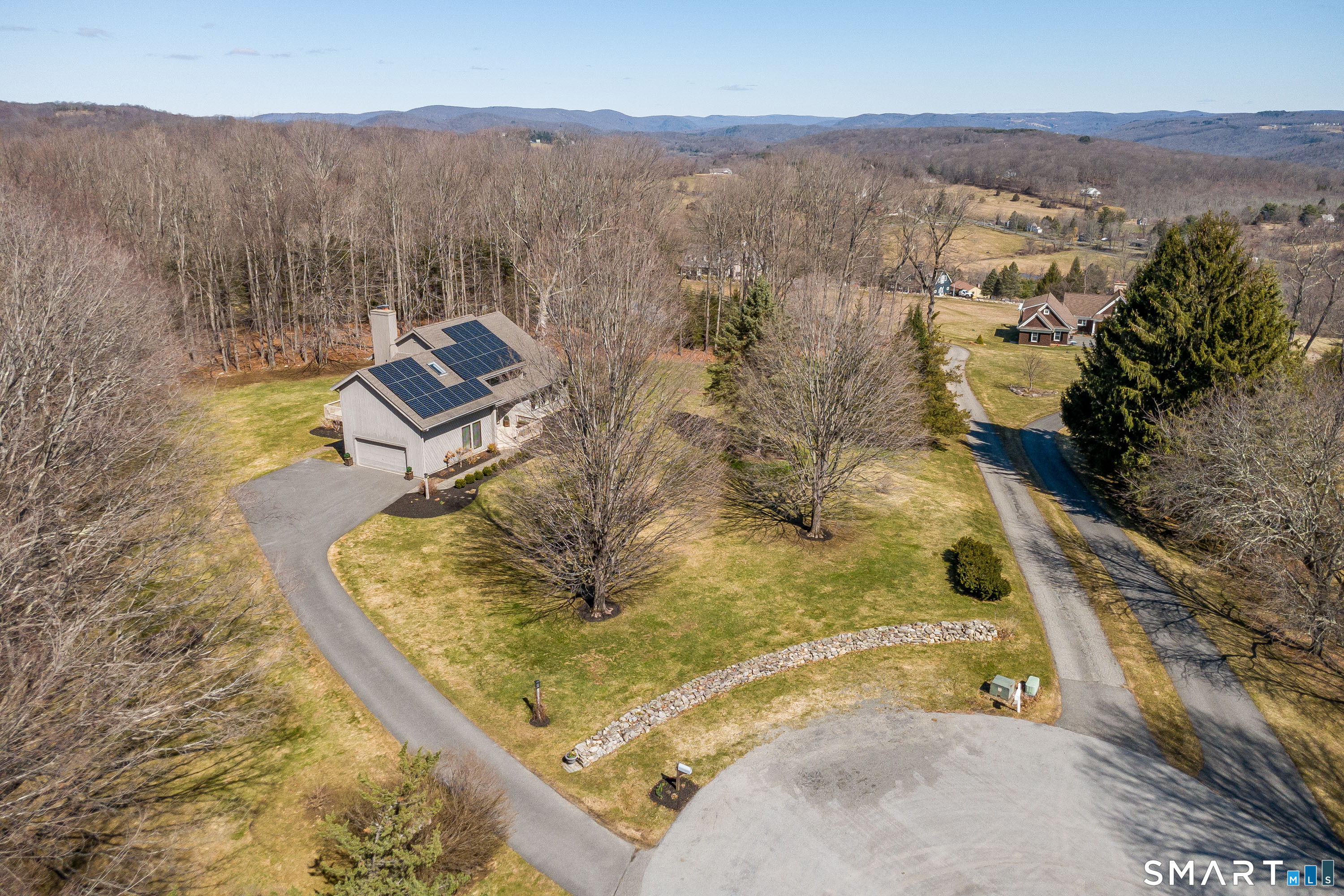 29 Farm Road, Sherman, CT 06784 | For Sale at $949,000