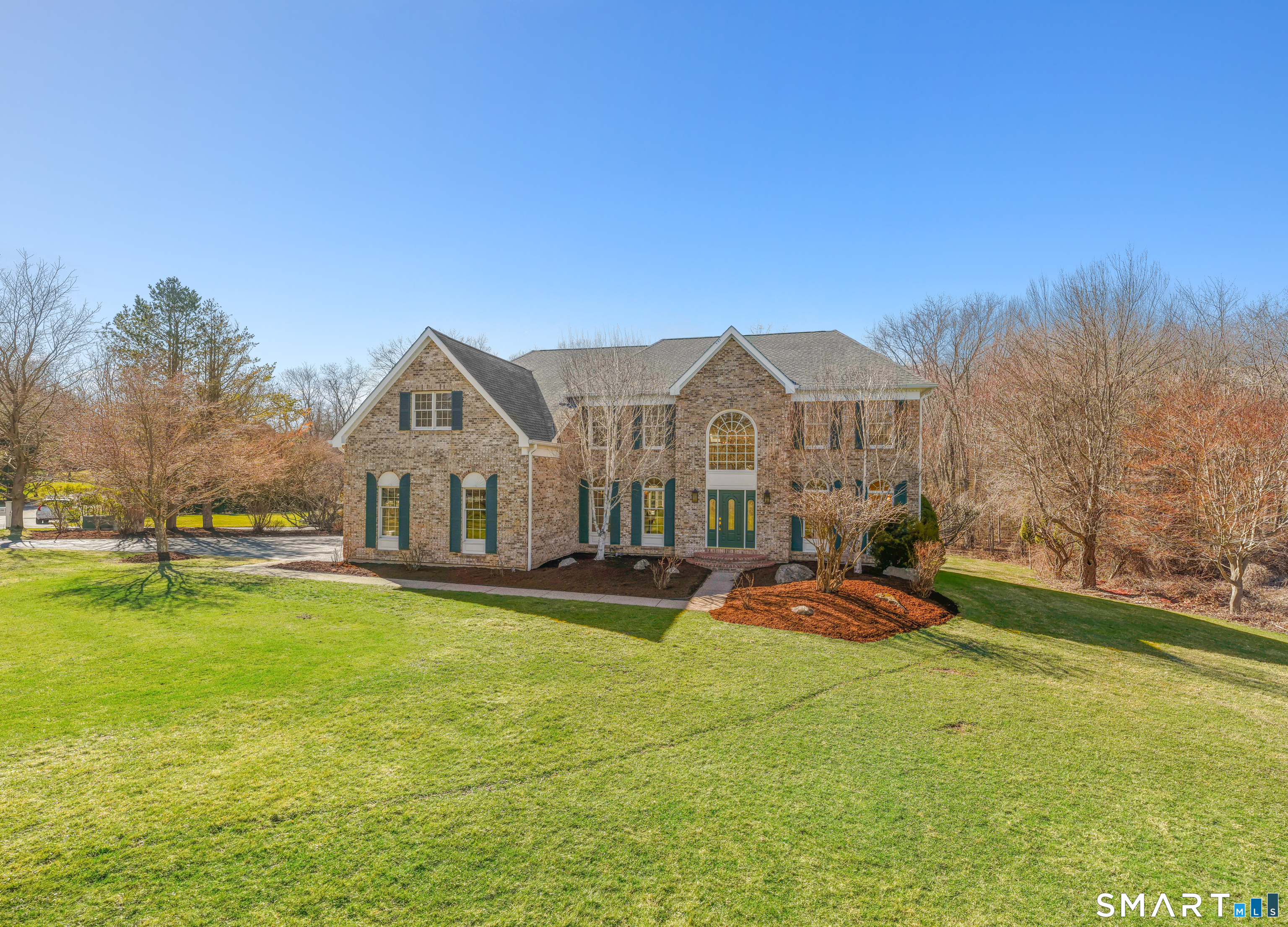 260 Range Road, Fairfield, CT 06890 | For Sale at $1,995,000