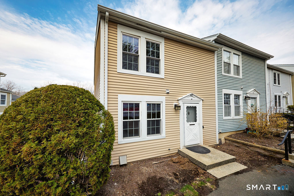 97-99 Park Avenue, 40, Danbury, CT 06810 | For Sale at $330,000