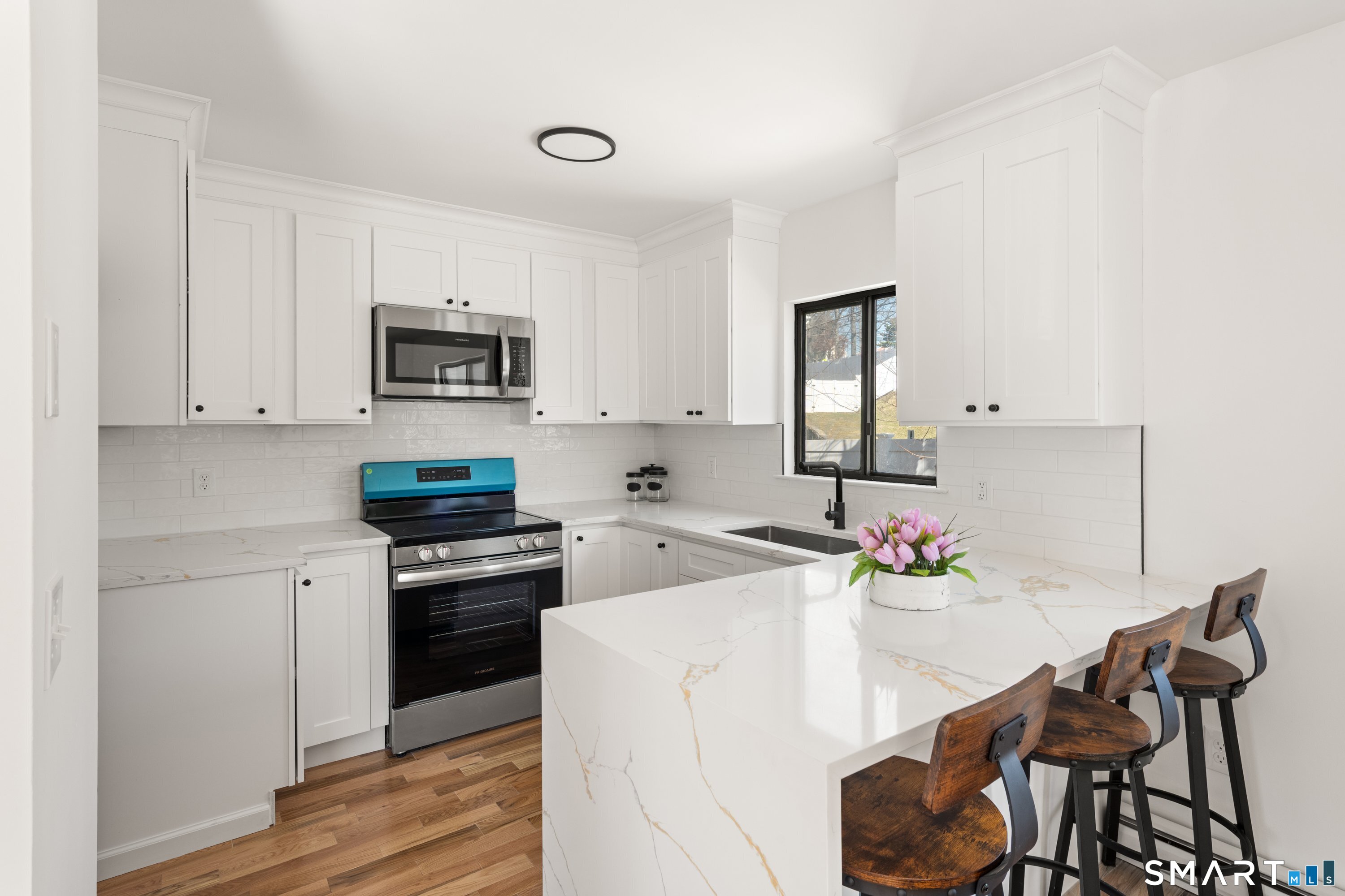 60 Lawn Avenue, 21, Stamford, CT 06902 | For Sale at $499,000