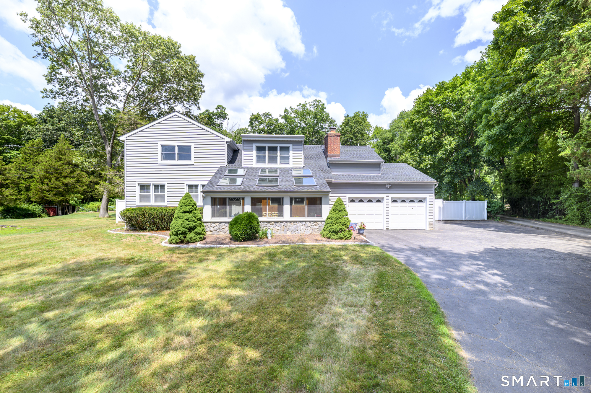 2 Thistle Road, Norwalk, CT 06851 | For Sale at $845,000
