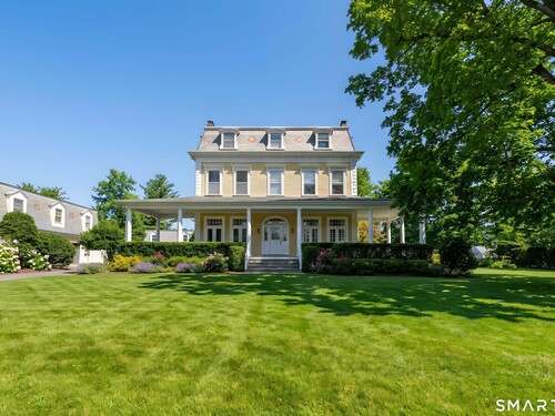  condo home for sale located at 2 Old Church Road, 1, Greenwich, CT 06830