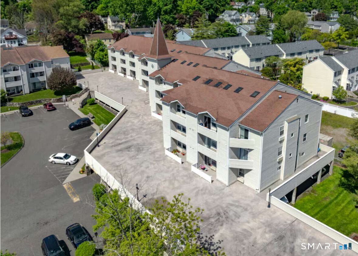 163 South Street, 55, Danbury, CT 06810 | For Sale at $225,000