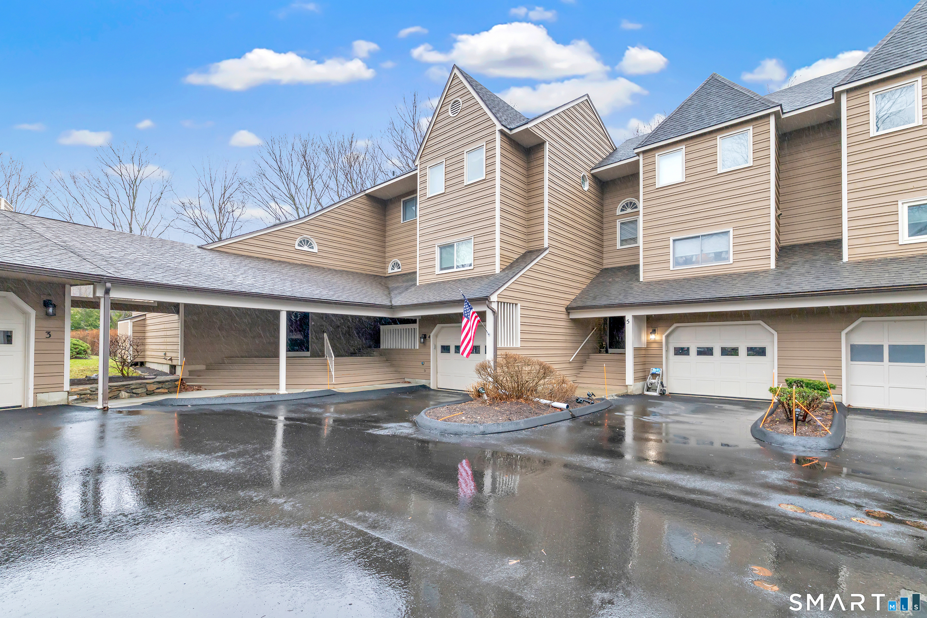 5 Meeting House Lane, 5, Shelton, CT 06484 | For Sale at $450,000