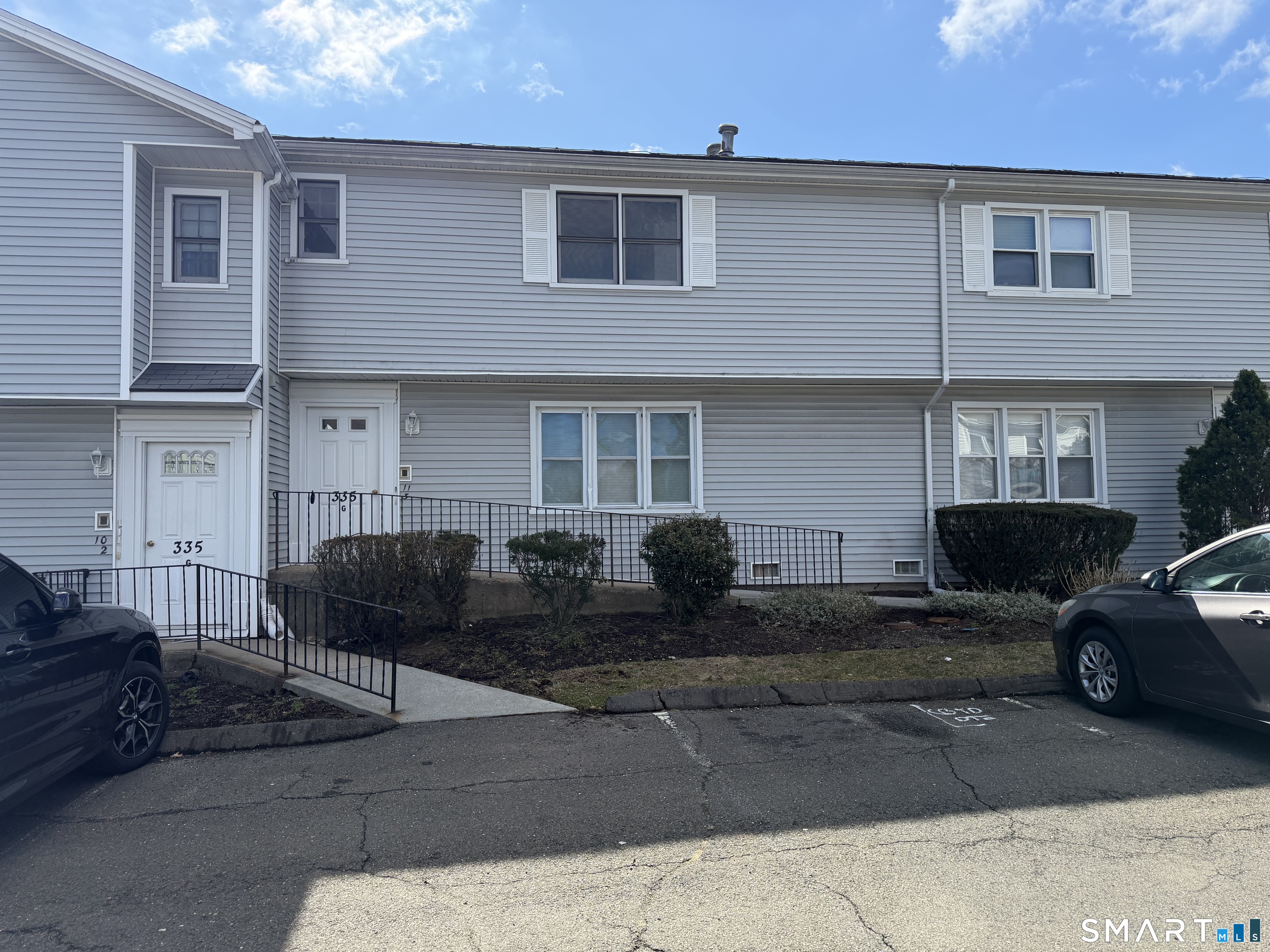 335 Glendale Avenue, g11, Bridgeport, CT 06606 | For Sale at $199,000