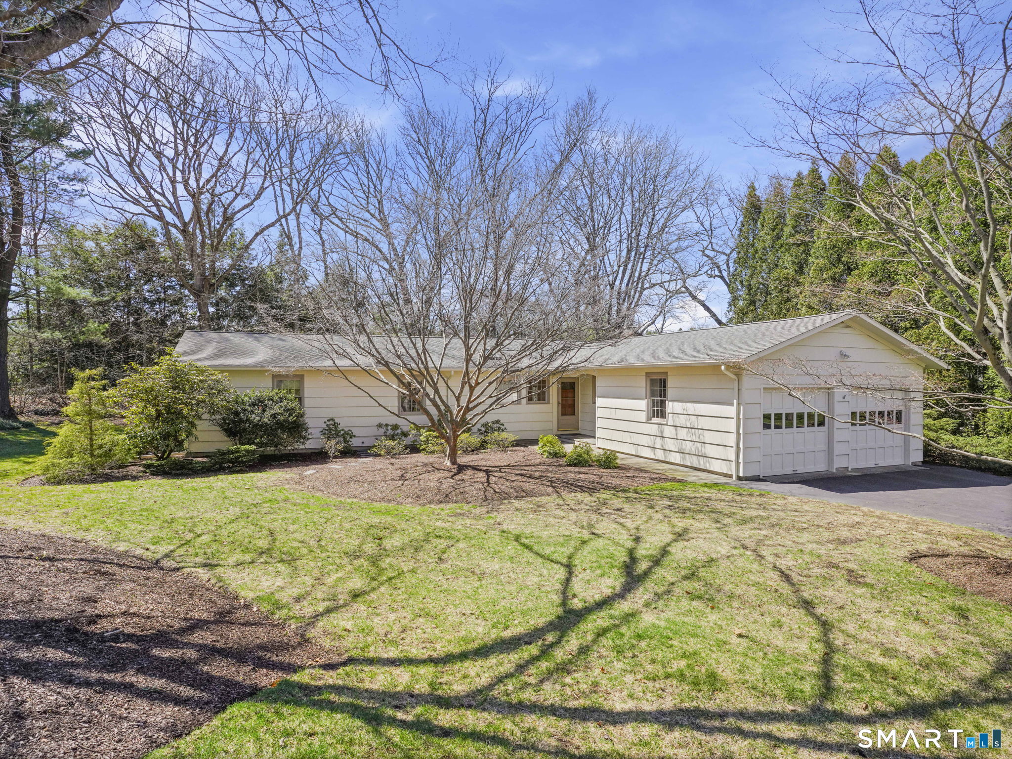 65 Tahmore Place, Fairfield, CT 06825 | For Sale at $999,900