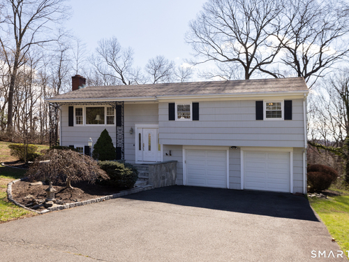  single family home for sale located at 100 Oakridge Road, Trumbull, CT 06611