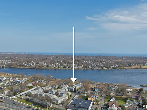 Waterfront townhouse condo for sale located at 106 Ferry Court, 106, Stratford, CT 06614