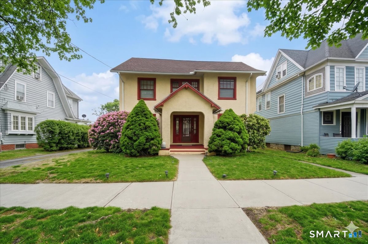 839 Laurel Avenue, Bridgeport, CT 06604 | For Sale at $550,000