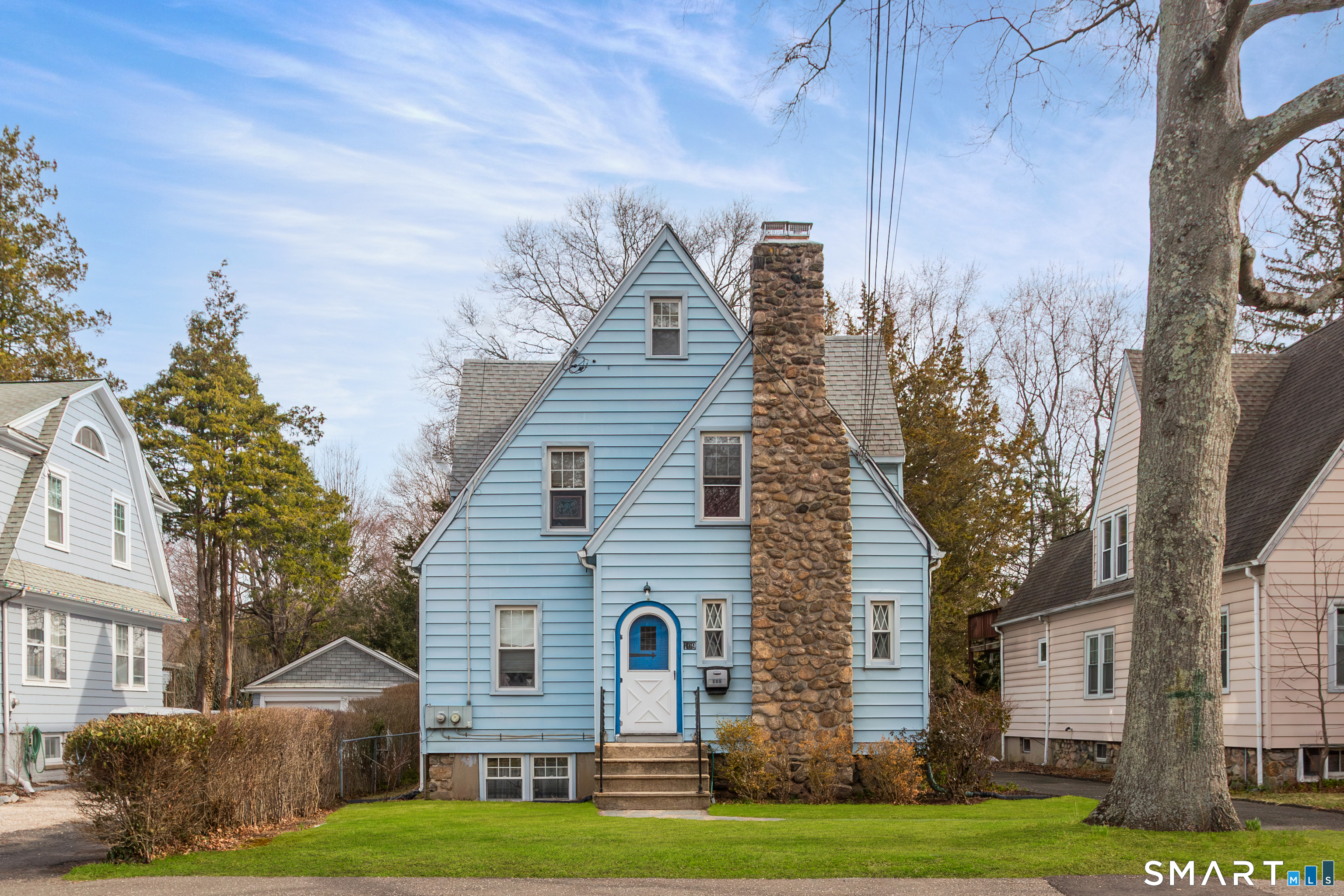 109 Oaklawn Avenue, Stamford, CT 06905 | For Sale at $949,000